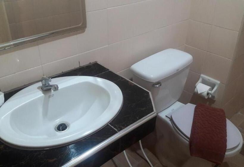 חדר סטנדרט לשלושה עם טרסה, Mana Residence