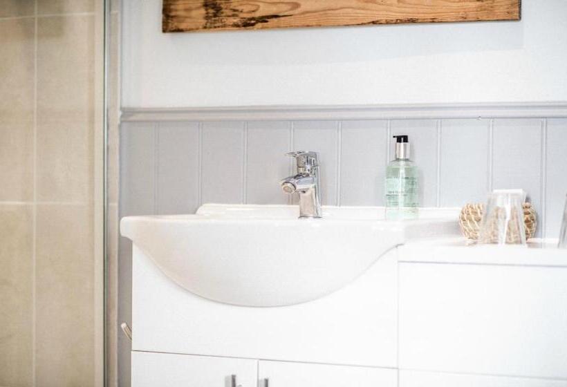 חדר סטנדרט נוף לים, Dukes Inn