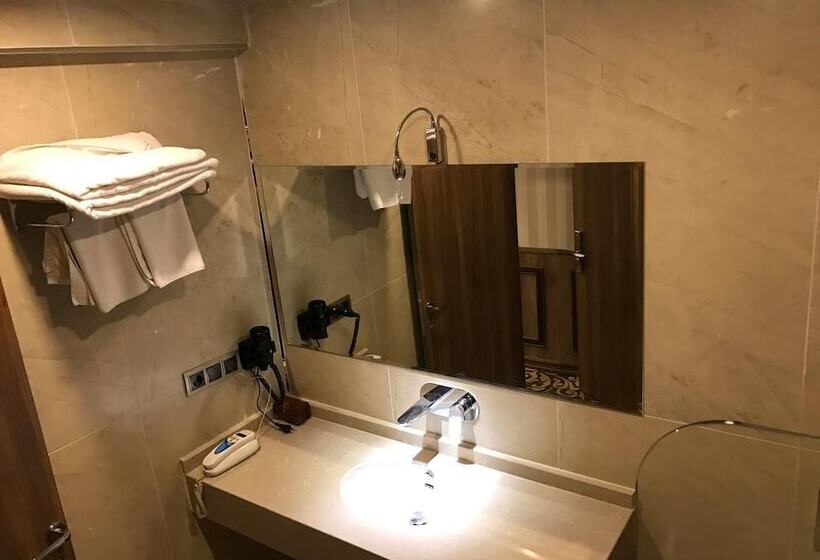 スタンダードルーム, Keles