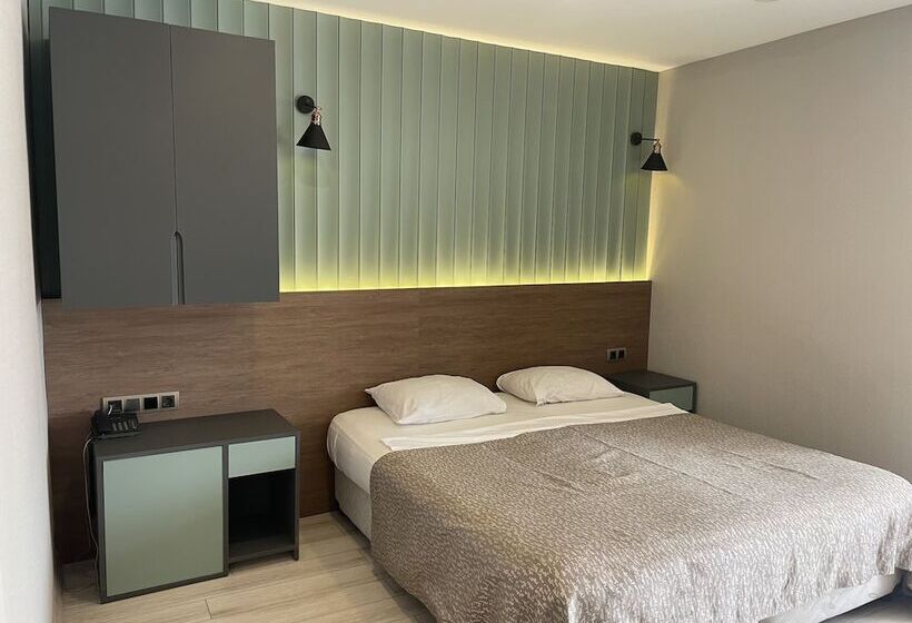 スタンダードルーム, Keles