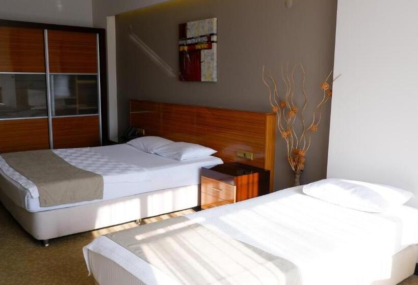 חדר סטנדרט לשלושה, La Bella Salihli