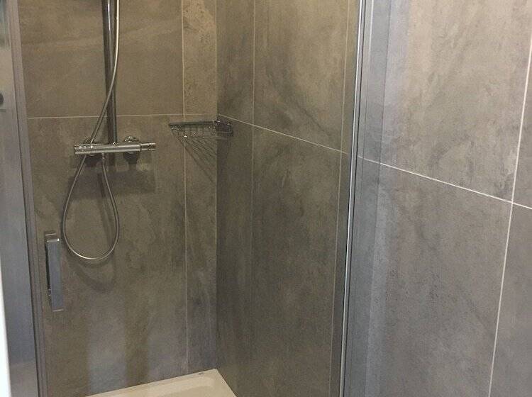 Семейный Номер, Residence Des Pilotes