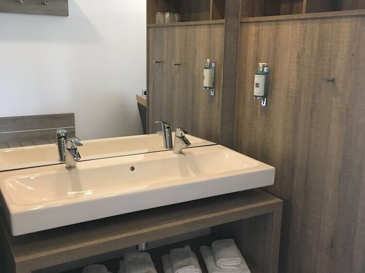 غرفة عائلية, Residence Des Pilotes