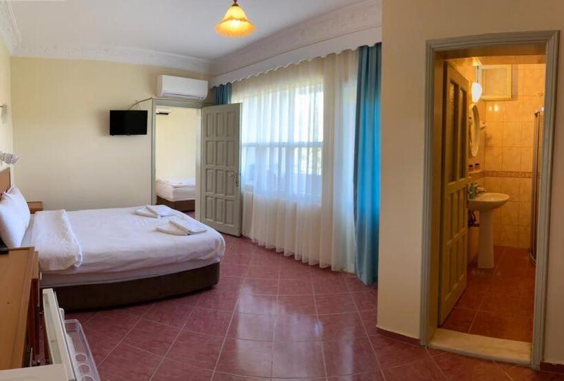 ファミリールーム, Palm Konak