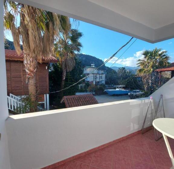 バルコニー付きスタンダードルーム, Palm Konak