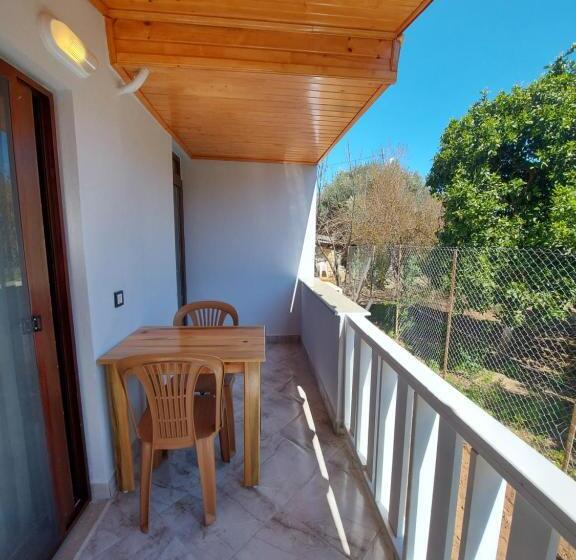 テラス付き１ベッドルームアパートメント, Palm Konak