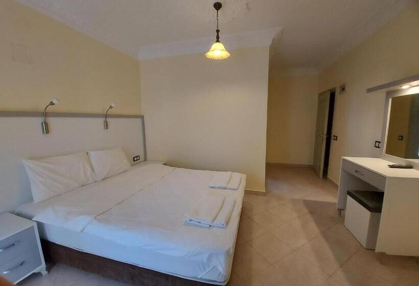 テラス付き１ベッドルームアパートメント, Palm Konak