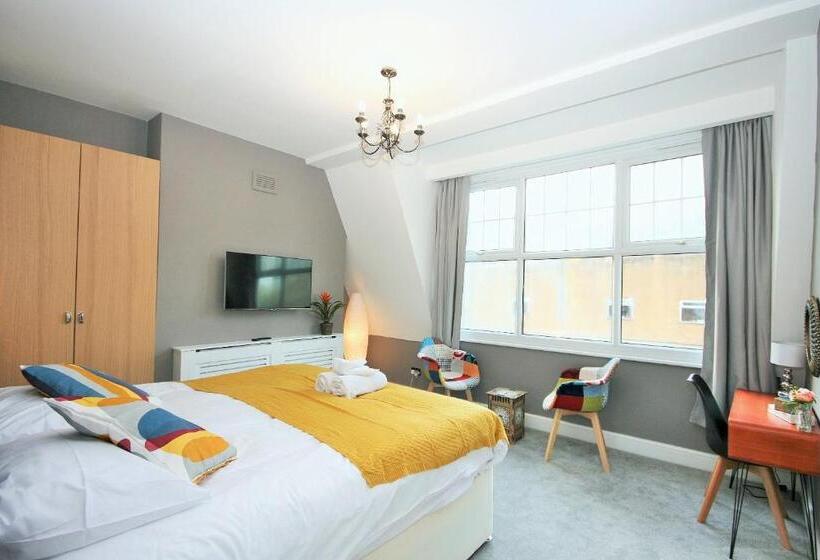 اتاق لوکس, Brick Lane Guest House