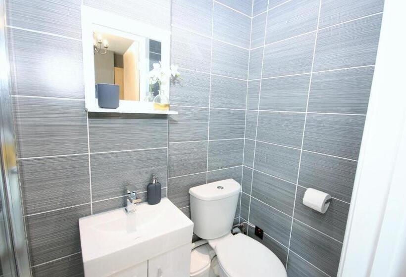 اتاق لوکس, Brick Lane Guest House