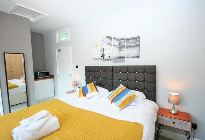 اتاق لوکس, Brick Lane Guest House
