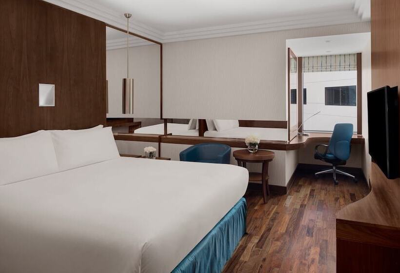 Номер Стандарт, Crowne Plaza Hotel Riyadh Minhal, An Ihg