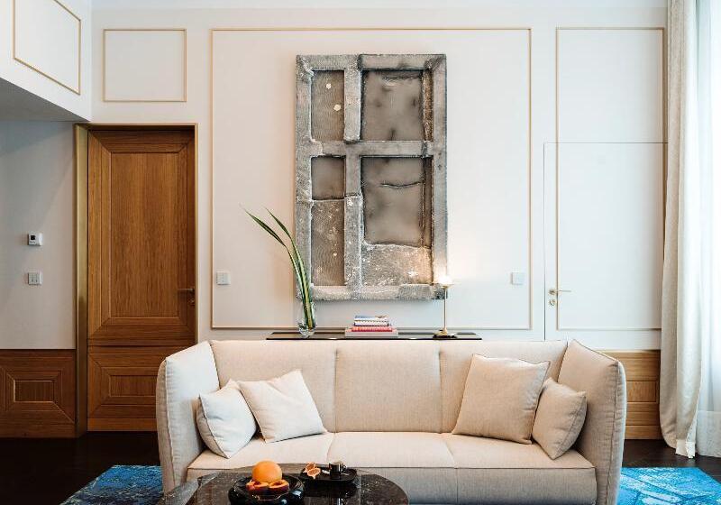 חדר דלוקס, Crowne Plaza Hotel Riyadh Minhal, An Ihg