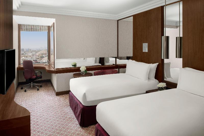 חדר סטנדרט, Crowne Plaza Hotel Riyadh Minhal, An Ihg