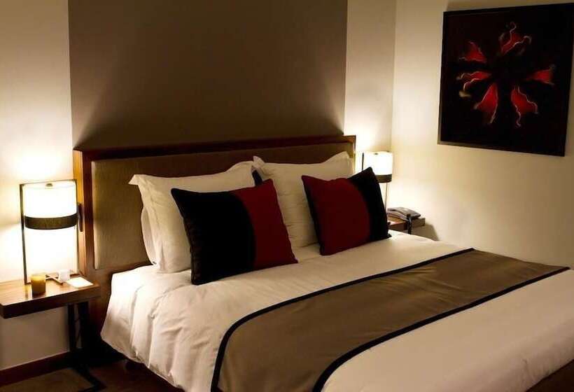 غرفة قياسية, Dighton