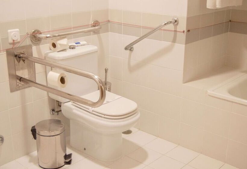 Номер Стандарт Адаптированный для Инвалидов, Tryp By Wyndham Montijo Parque