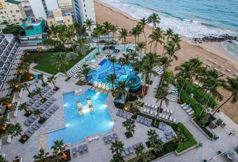 キングサイズベッドのスタンダードルーム, San Juan Marriott Resort And Stellaris Casino