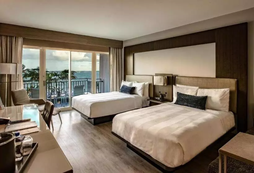 キャビン, San Juan Marriott Resort And Stellaris Casino