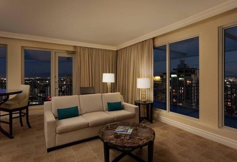 سوییت اجرایی, San Juan Marriott Resort And Stellaris Casino