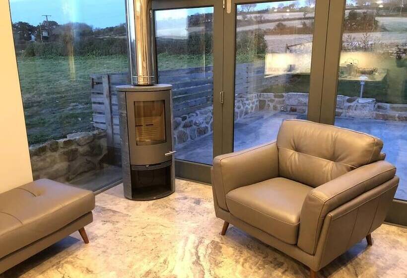 סוויטה דלוקס, Chyreen@marazion