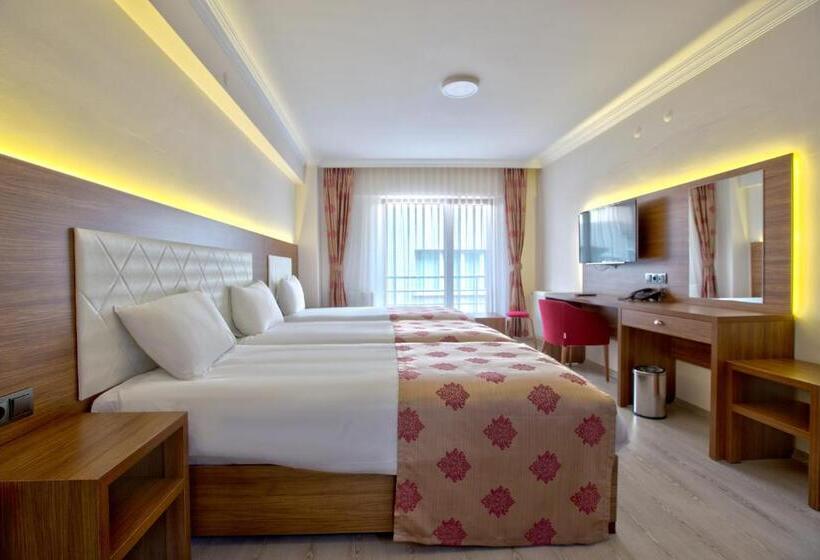 스탠다드 트리플 룸, Bolu Suit Otel