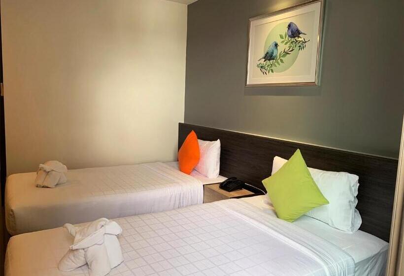 스탠다드 발코니 룸, Clover Hotel Hatyai