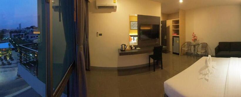 발코니 디럭스 룸, Clover Hotel Hatyai