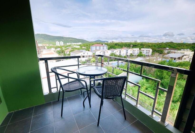 발코니 디럭스 룸, Clover Hotel Hatyai