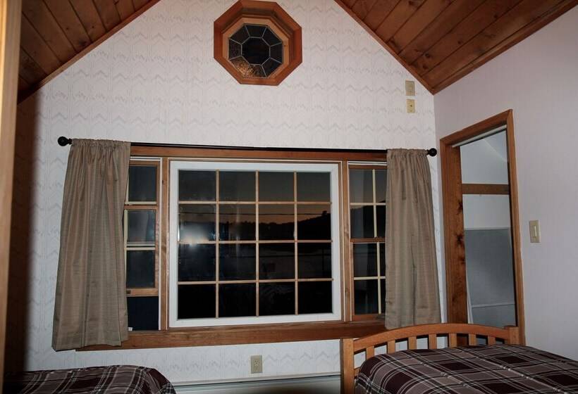 בית, 3 חדרי שינה, Sara Placid Inn & Suites