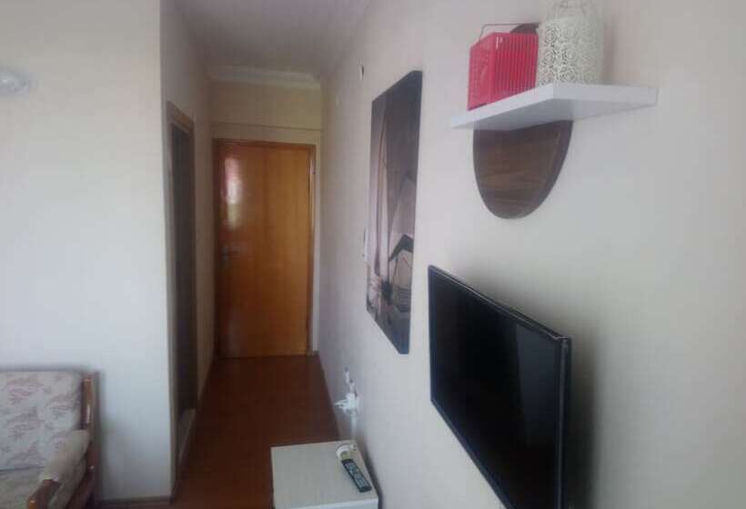 이코노미 룸, Bahceli Konak