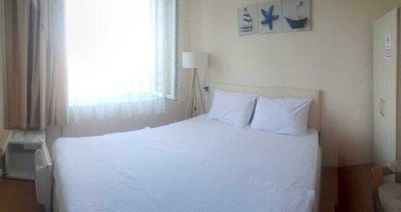 이코노미 룸, Bahceli Konak