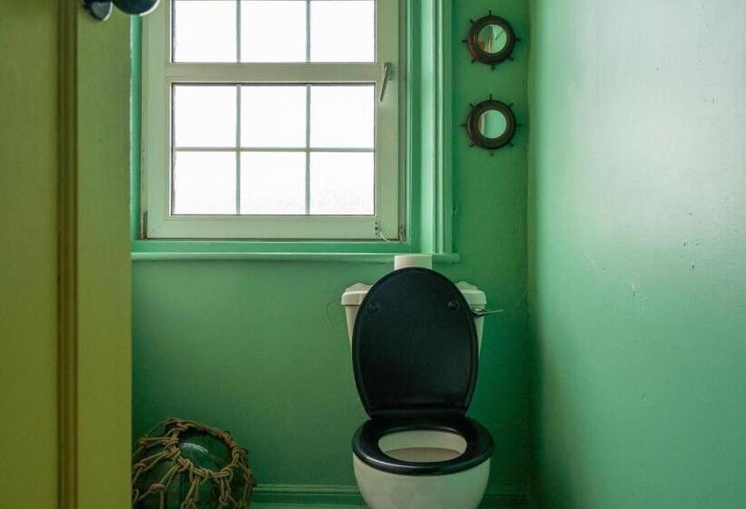 סוויטה משפחתית, La Rosa