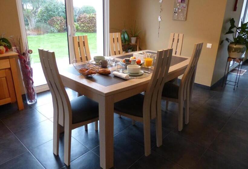 מיטת קינג בסוויטה, Villa Kernéhan