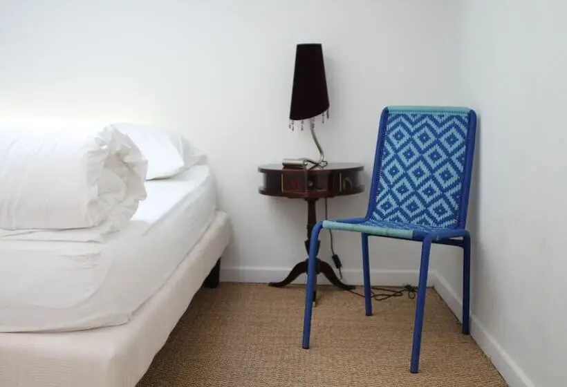 エコノミールーム, Cassis Hostel Les Heures Claires