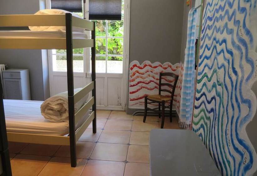 共用房间的床, Cassis Hostel Les Heures Claires