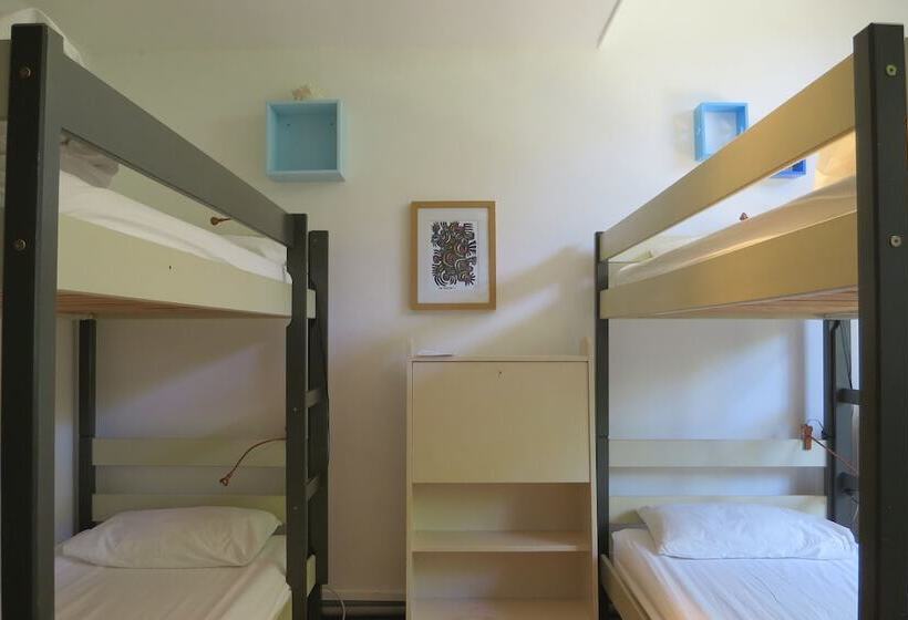 共用房间的床, Cassis Hostel Les Heures Claires