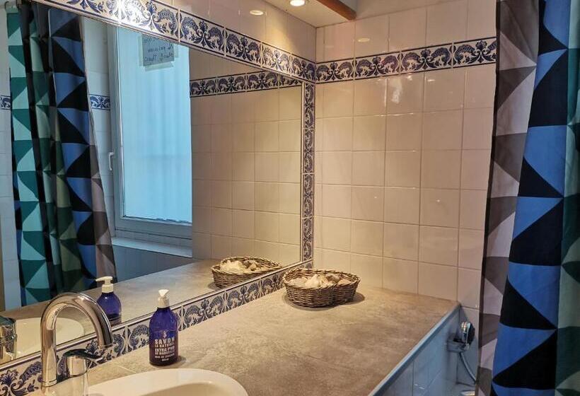 共用房间的床, Cassis Hostel Les Heures Claires