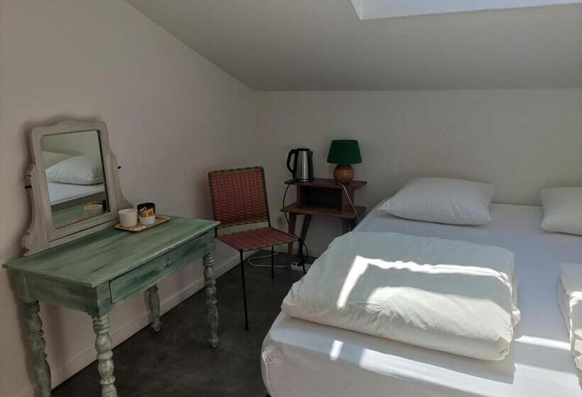 标准间, Cassis Hostel Les Heures Claires