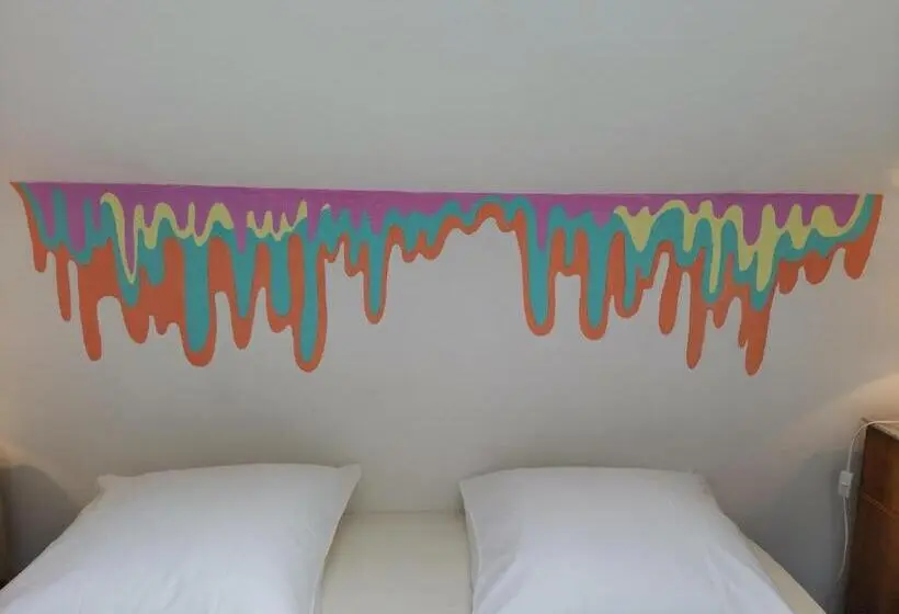 バス共有のスタンダードルーム, Cassis Hostel Les Heures Claires