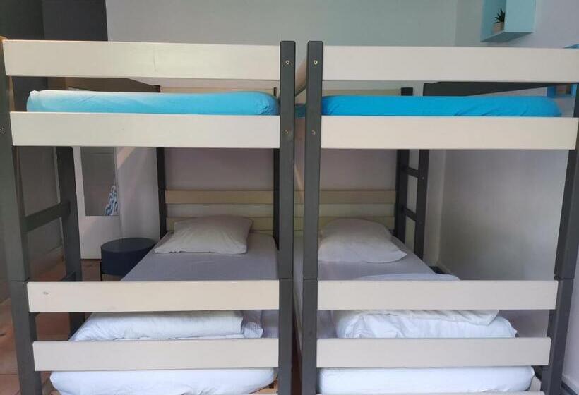 经济房, Cassis Hostel Les Heures Claires