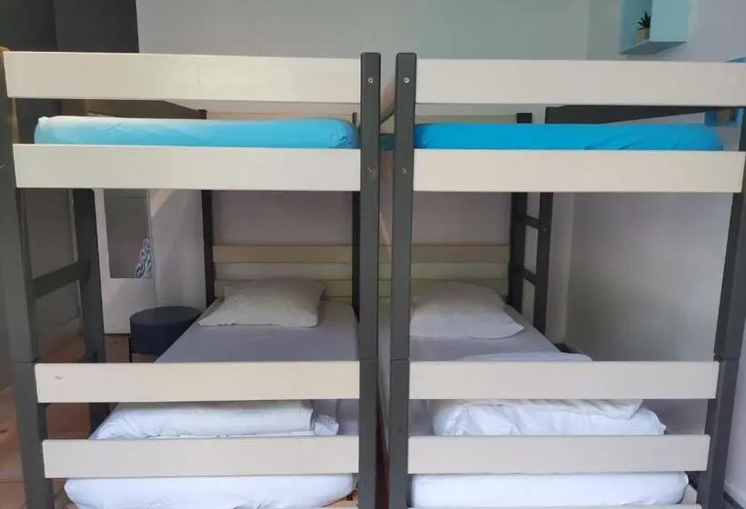 エコノミールーム, Cassis Hostel Les Heures Claires
