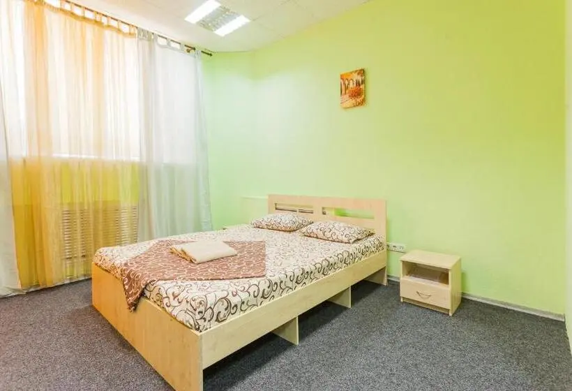 اتاق استاندارد سه نفره, Centrooms Kropivnizkogo