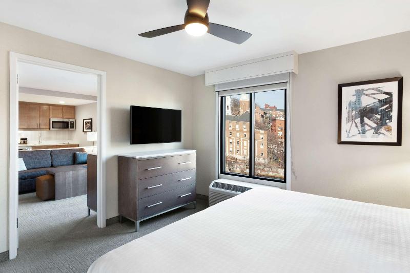 キングサイズベッドのスイートルーム, Comfort Inn & Suites Schenectady Scotia