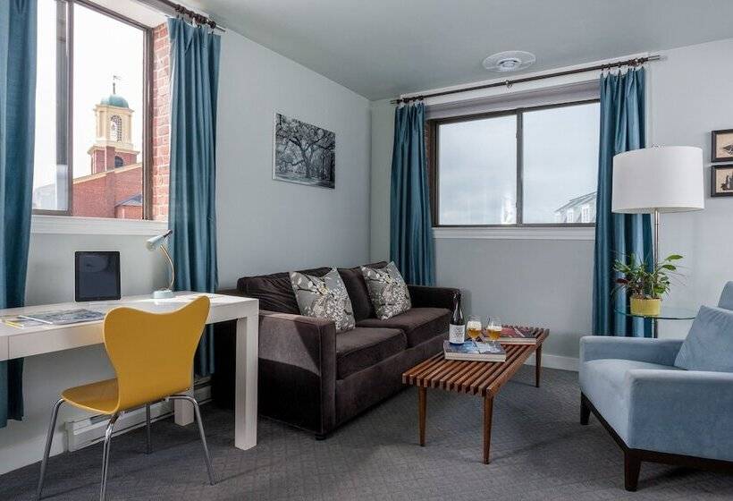 디럭스 룸, Ale House Inn