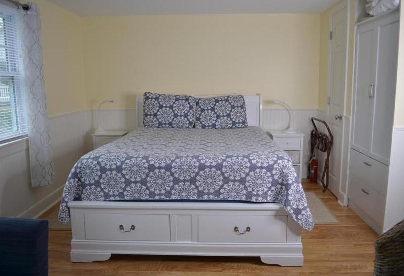 标准工作室, Edgartown Commons Vacation Apartments