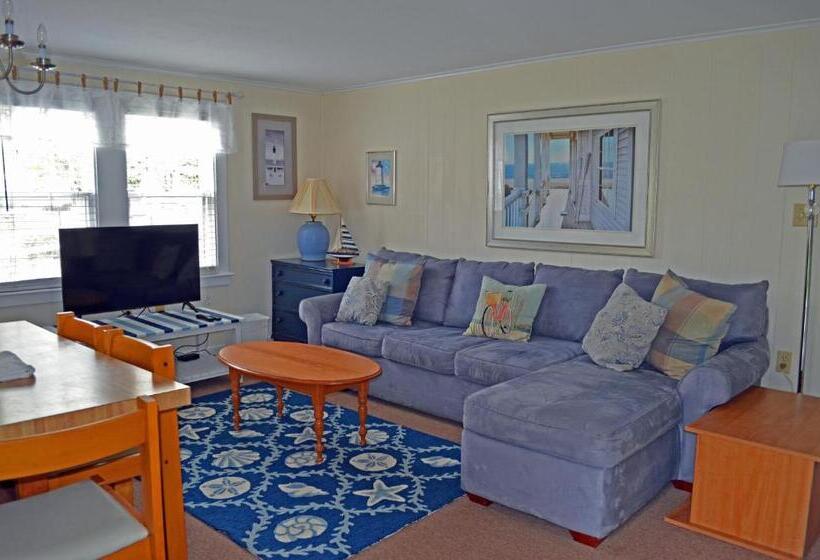 家庭间, Edgartown Commons Vacation Apartments