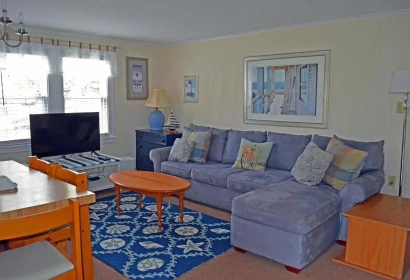 ファミリールーム, Edgartown Commons Vacation Apartments