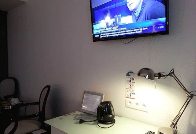 חדר סטנדרט לשלושה, L Ideal Le Mountbatten