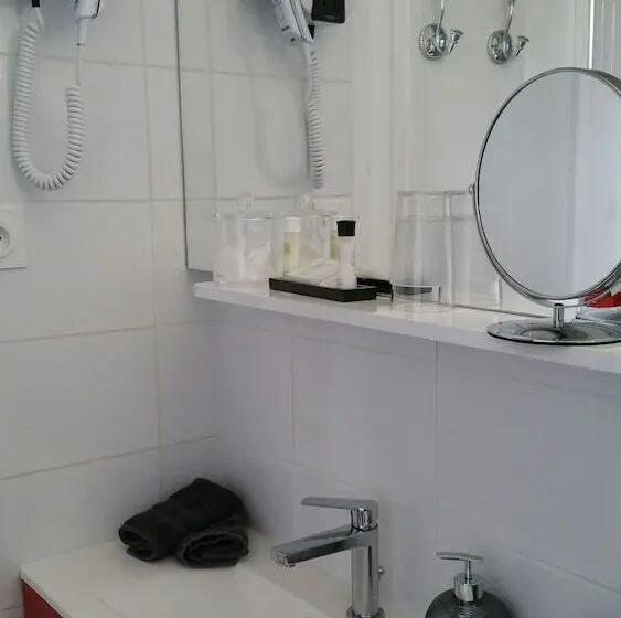 Deluxe-huone, L Ideal Le Mountbatten