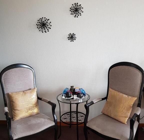 חדר קומפורט, L Ideal Le Mountbatten