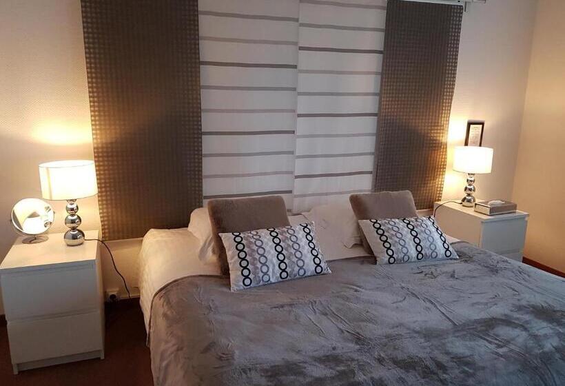 חדר סטנדרט לשלושה, L Ideal Le Mountbatten